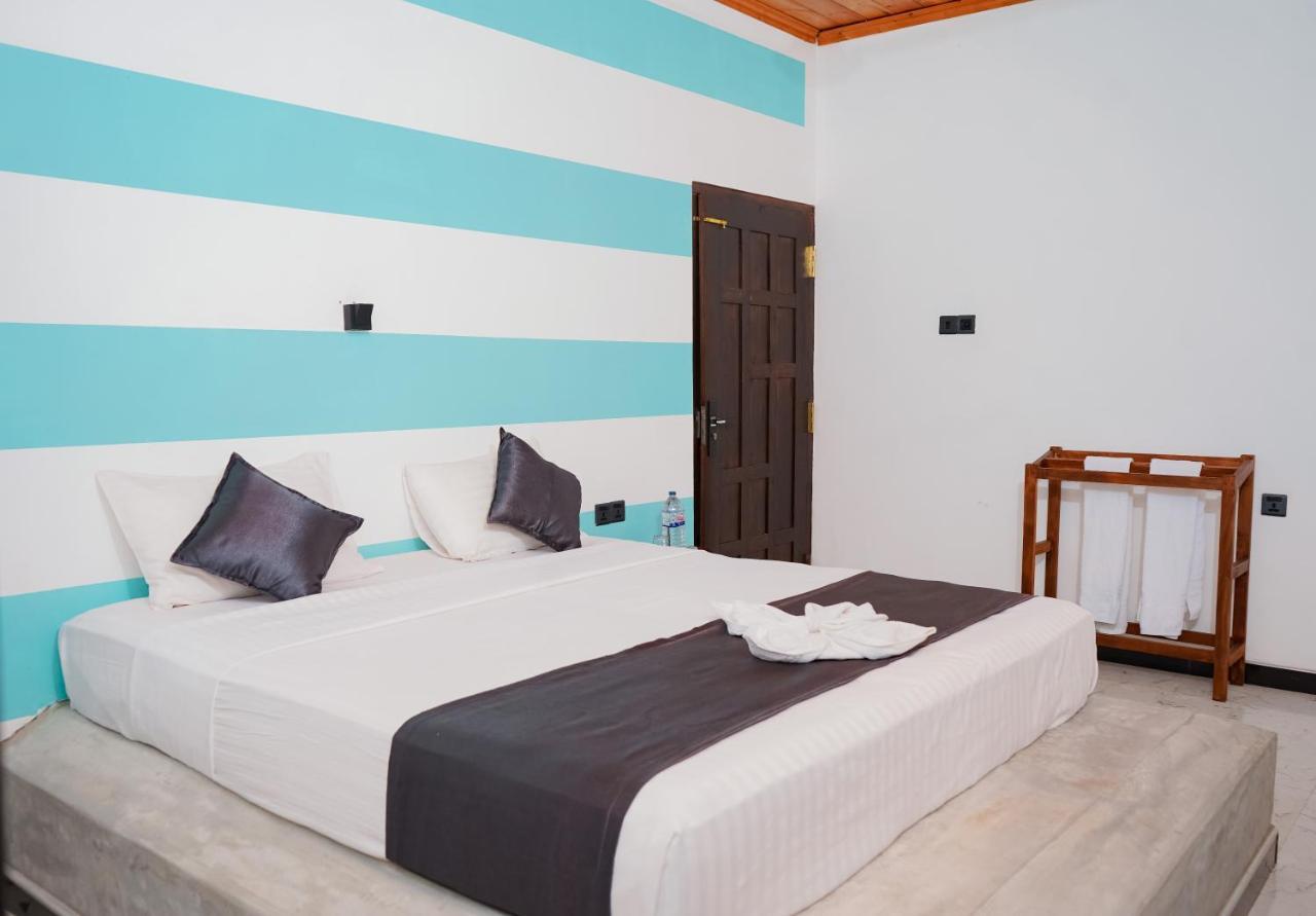 Anoo Beach Villa Trincomalee Exterior foto